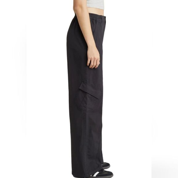 NWT BP Wide Leg Cargo Pants - Picture 4 of 9